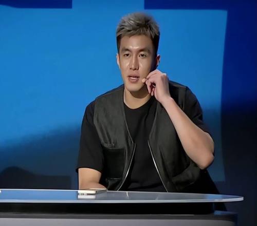 岁少年缔造,两项世界纪,录概览,万博体育平台,万博体育官方网站,万博体育登录入口,万博体育app下载